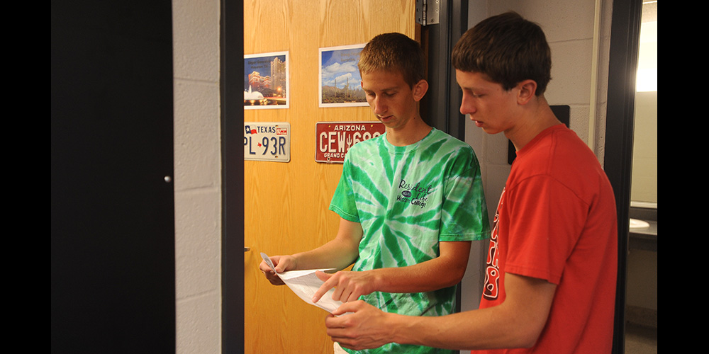 Hesston College students move into the dorm