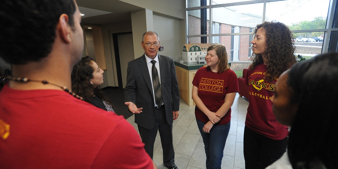 President Howard Keim visits with sophomores who serve as First-Year Experience Scholars.