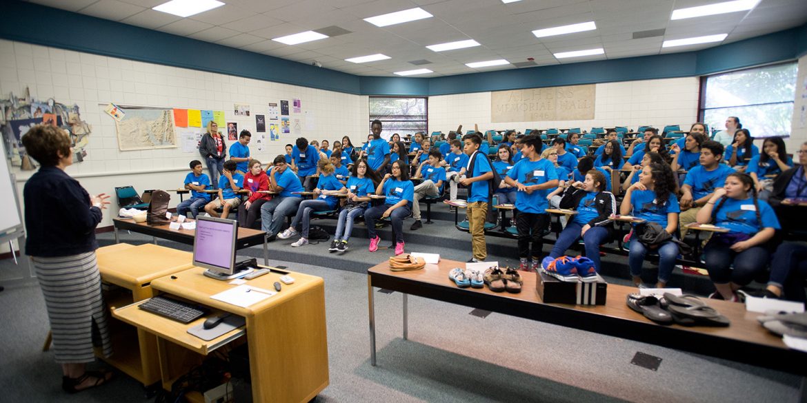 Horace Mann Middle School visits Hesston College