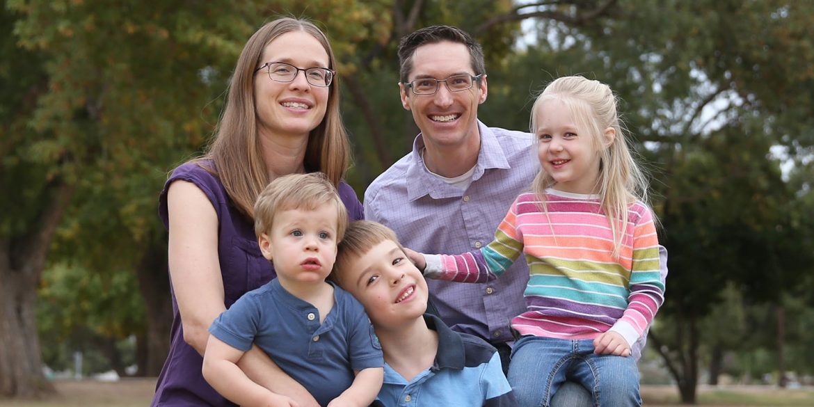 Ben ’02 and Dierdre (Harder) ’01 Shetler and their three children. Photo by Cara Chubb.