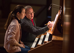 Ken Rodgers teaches organ