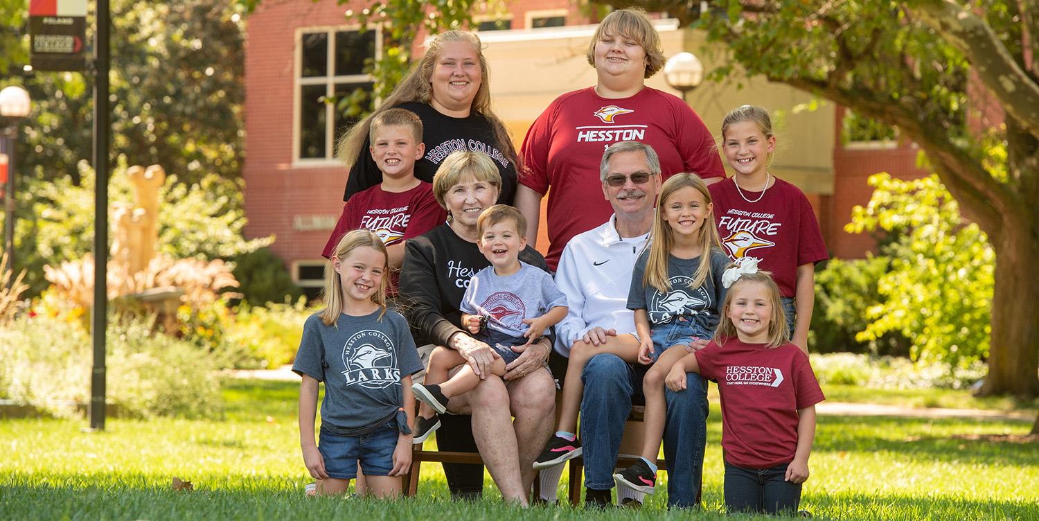 Ila and Arlan Yoder and grandchildren