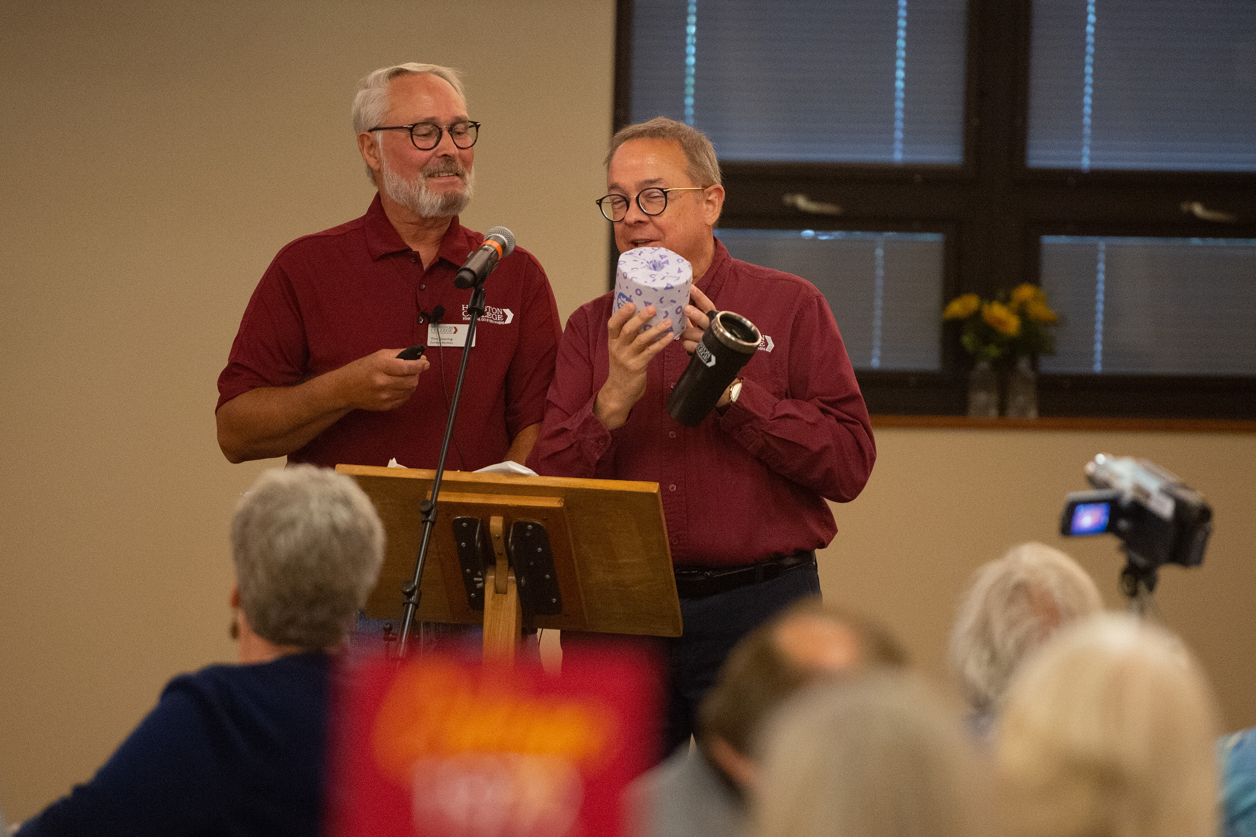 Tim Goering and Ken Rodgers entertain at the Golden Gables lunch at Hesston College Homecoming 2022