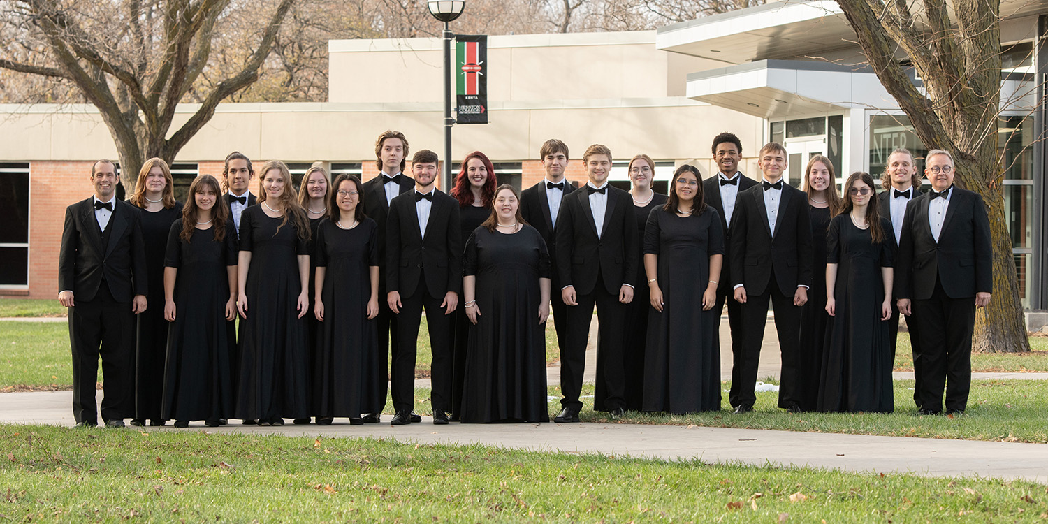 2023-24 Hesston College Bel Canto Singers group photo